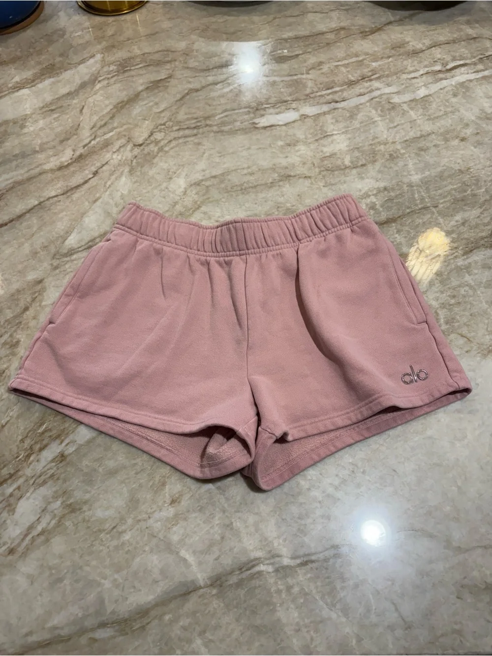 ALO Yoga Accolade Shorts *Sweet Pink*